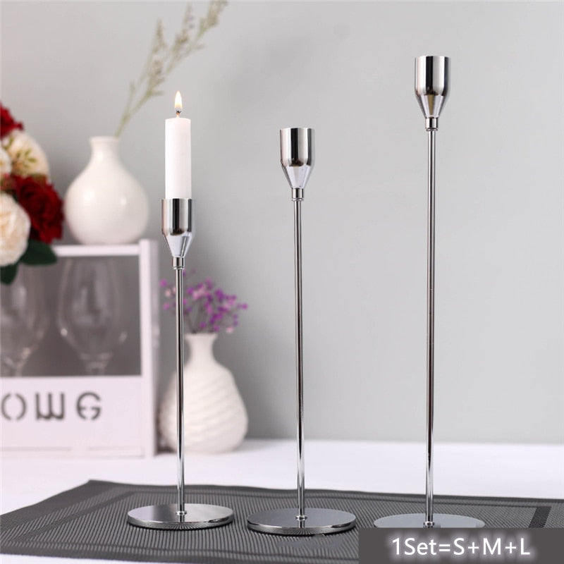 Castiçal em Metal para Decoração de Mesa